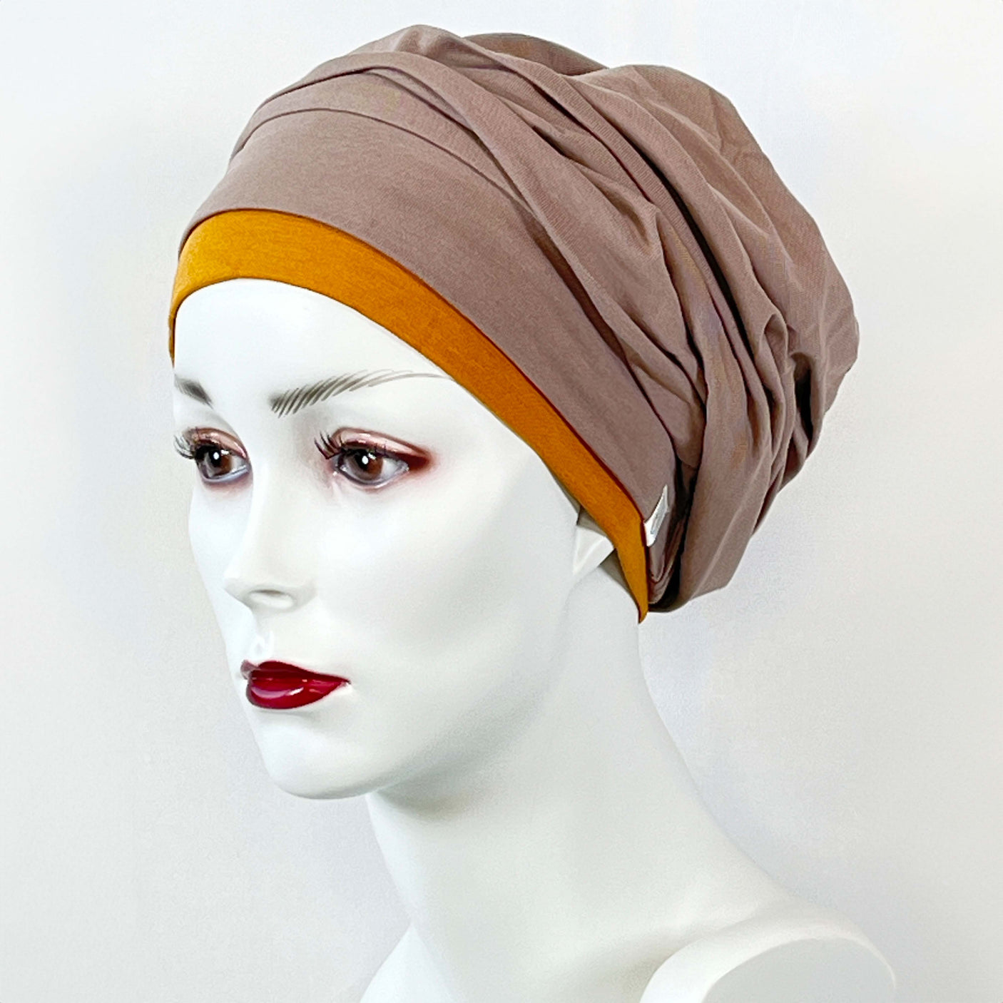 Zweiteiler aus Mützen und Untermützen