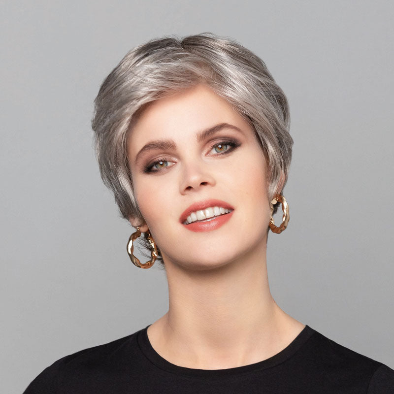 Xenia Mono Deluxe Lace