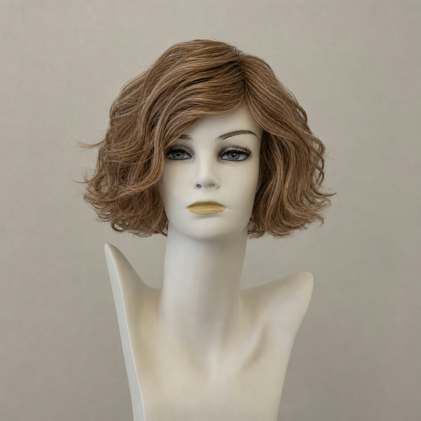 Perücke American Salon Caramel Fudge – schulterlang, wellig, braun mit Highlights