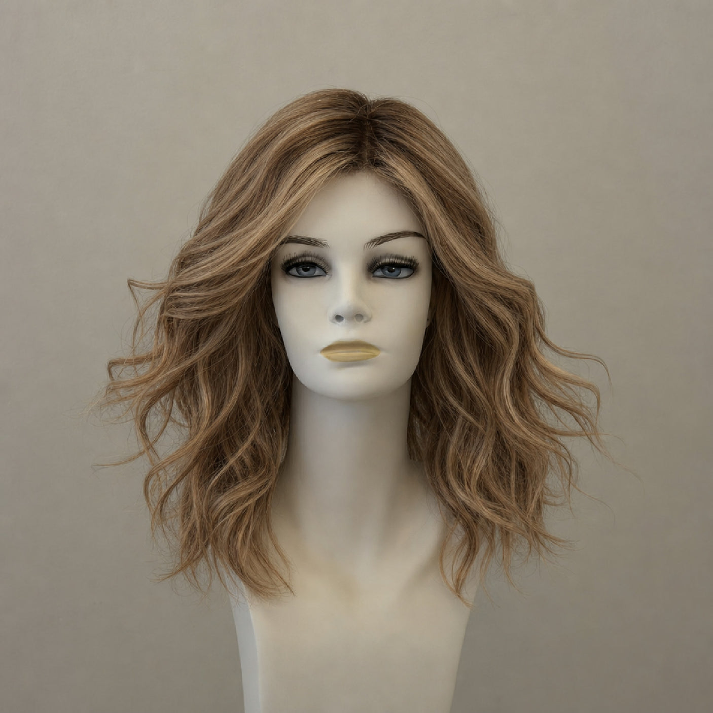 Mocca rooted Perücke, lang und wellig, Echthaar-Optik
