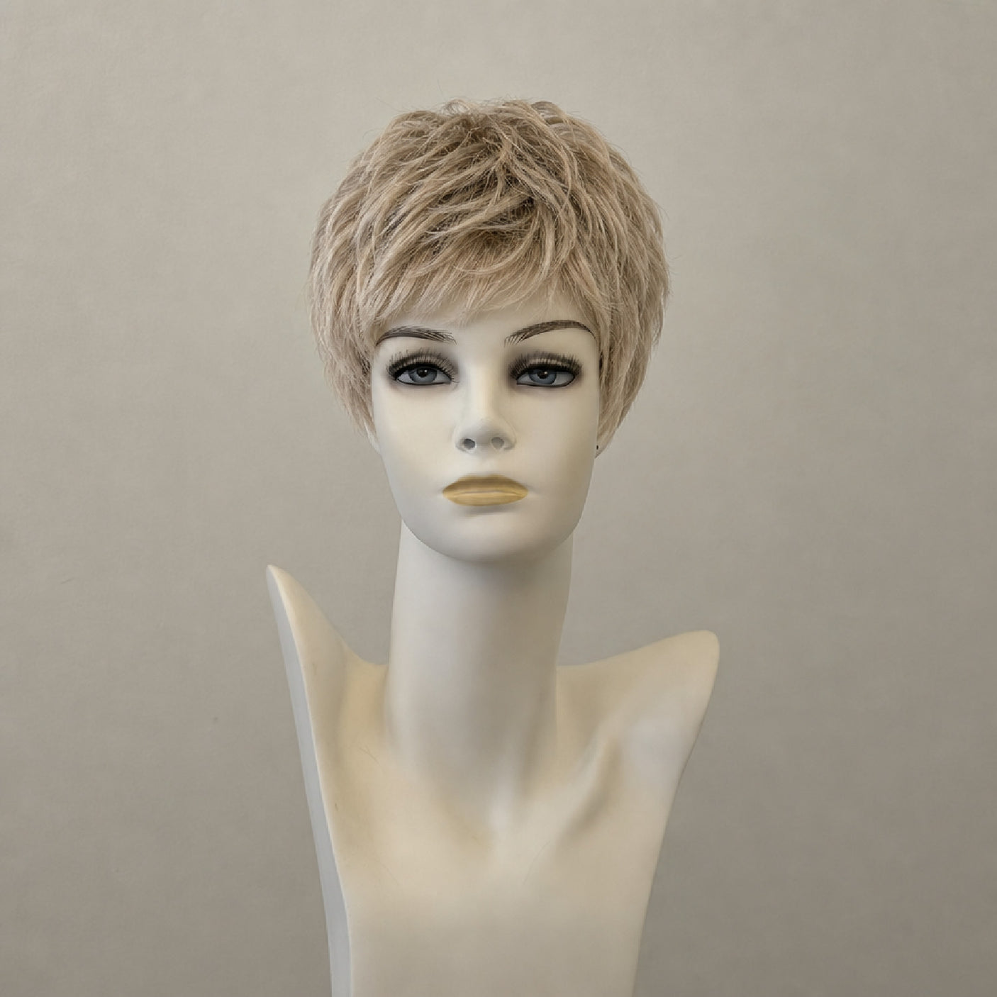 Kurze Perücke, champagne mix, elegant und natürlich