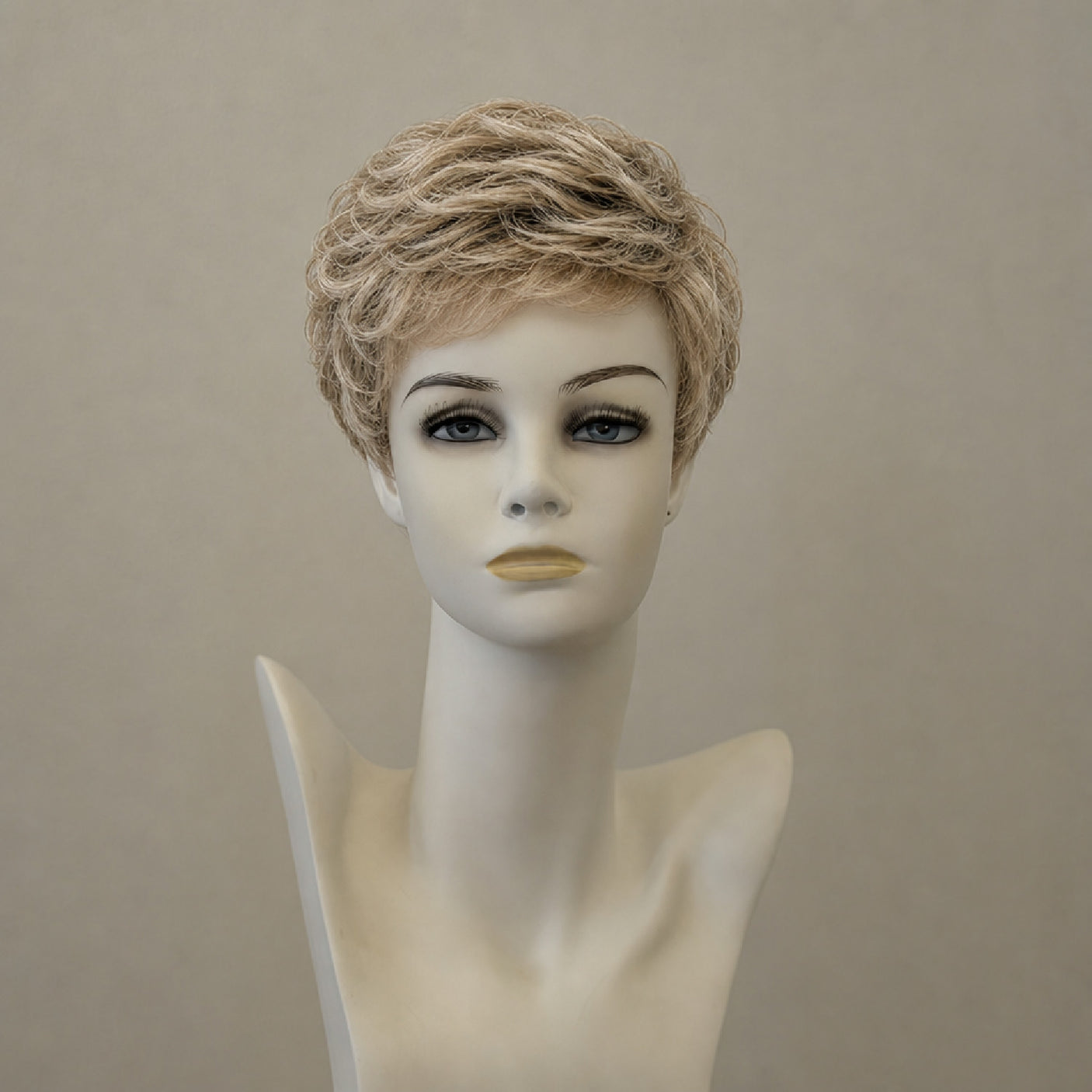 Kurze braune Perücke mit blonden Highlights, Stil "Short Hair 2