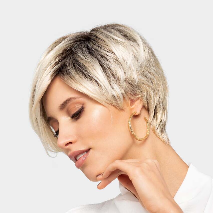 Light Blond Rooted (L22+4)