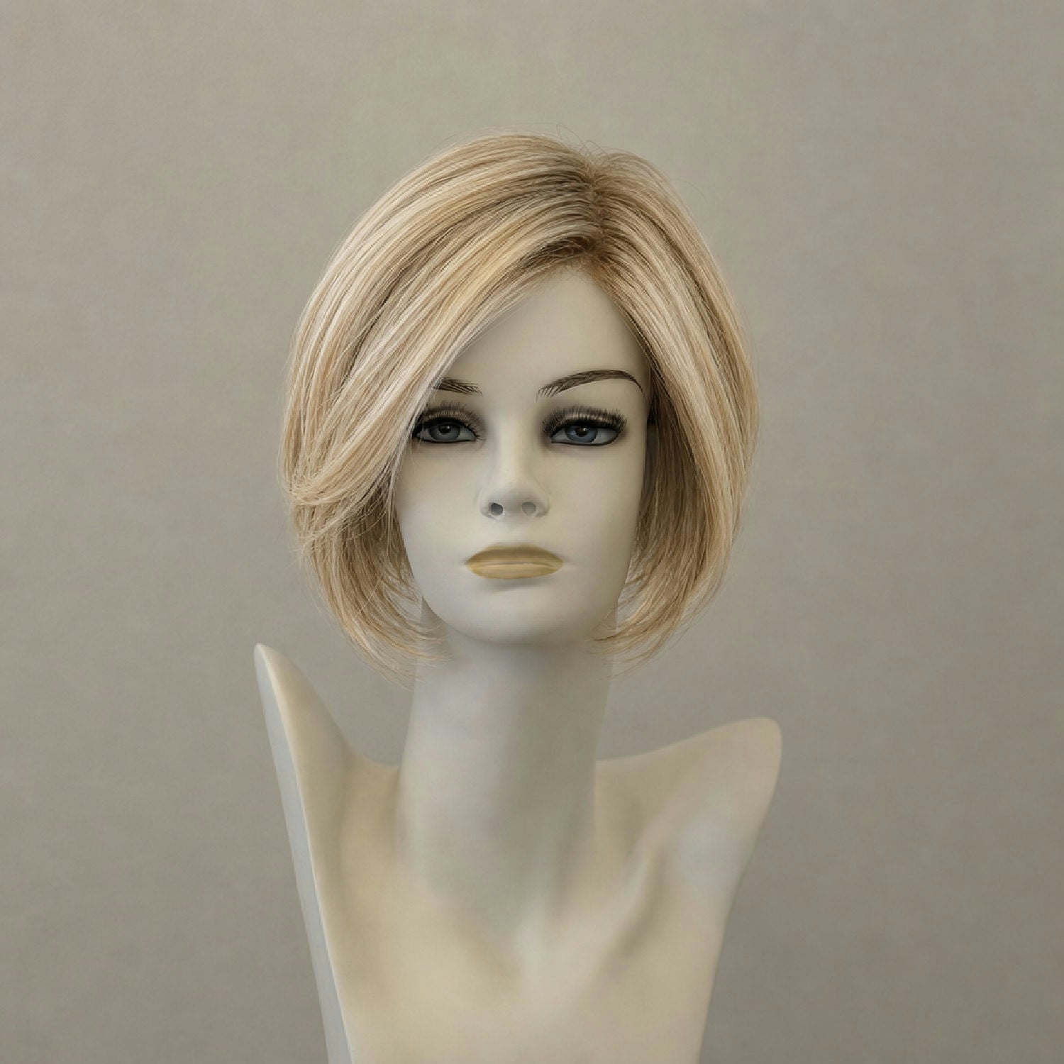 Perücke champagne blonde schulterlang mit dunklen Ansätzen, Adore Mono Part