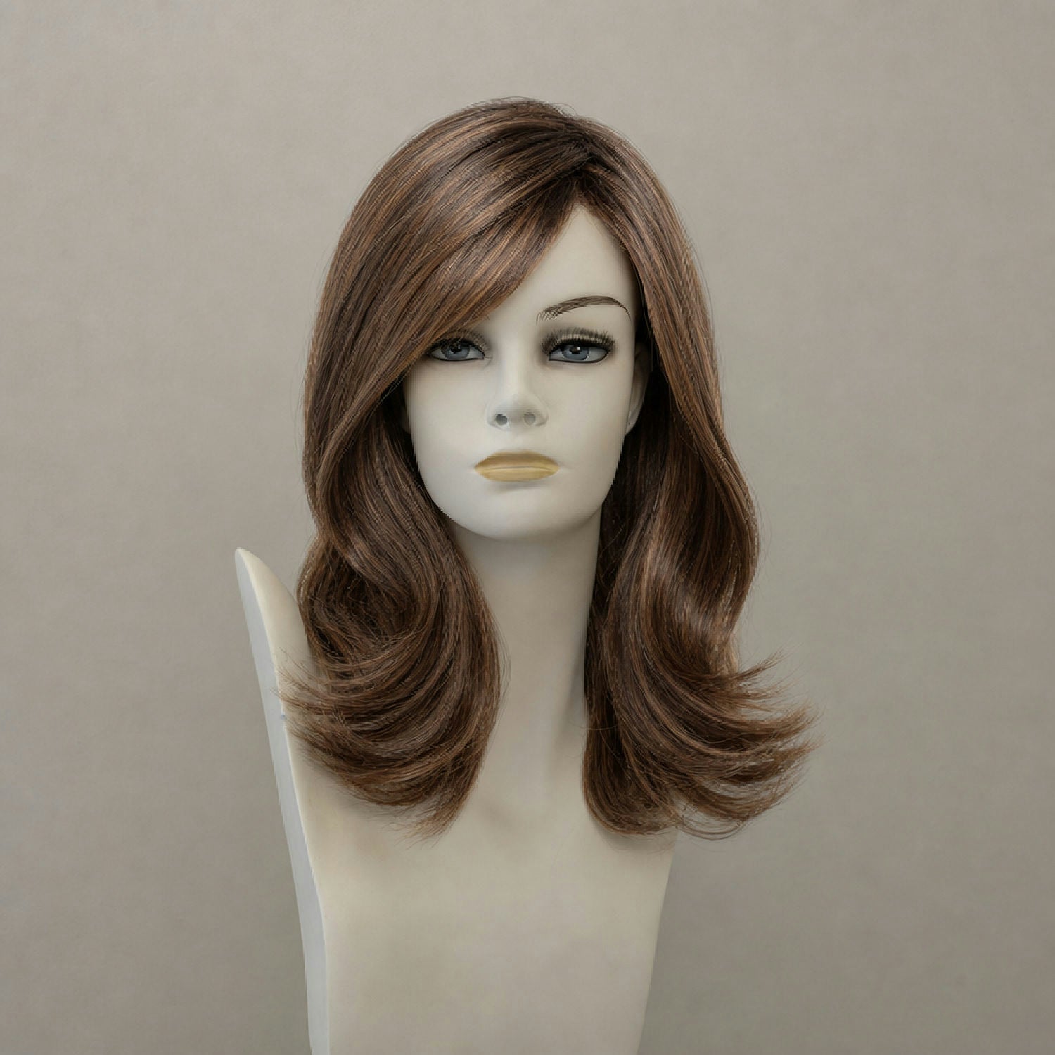 Kurze blonde Perücke Alesia mit Karamell-Highlights, Mono Lace Soft