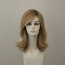 Dunkelblondes, mittellanges Lace-Front-Perückenmodell Alesia mit Wurzelung