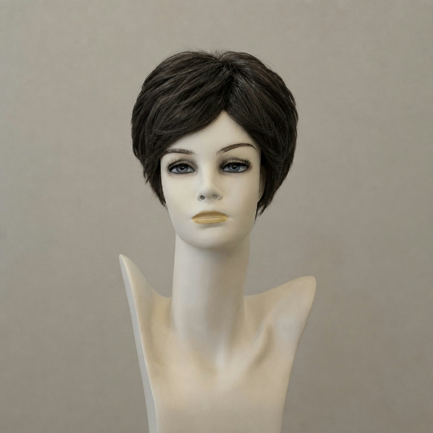 Schwarze Perücke Alexa Mono Lace Large mit Lace Front und Mono Top.
