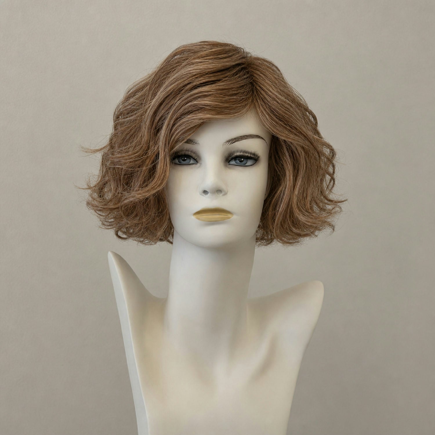 Perücke American Salon Caramel Fudge – schulterlang, wellig, braun mit Highlights