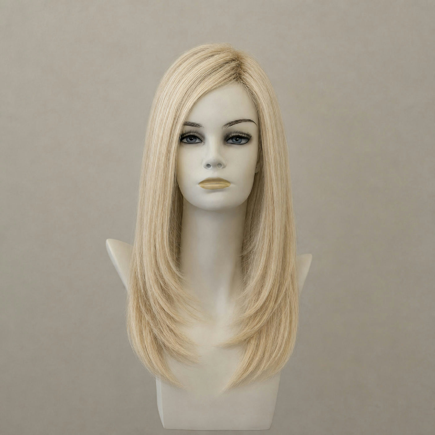 Lange, blonde Perücke mit dunklem Ansatz im Stil von Anastasia