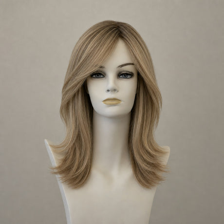 Dunkelblond gesträhnte Langhaarperücke im Lace-Front-Stil