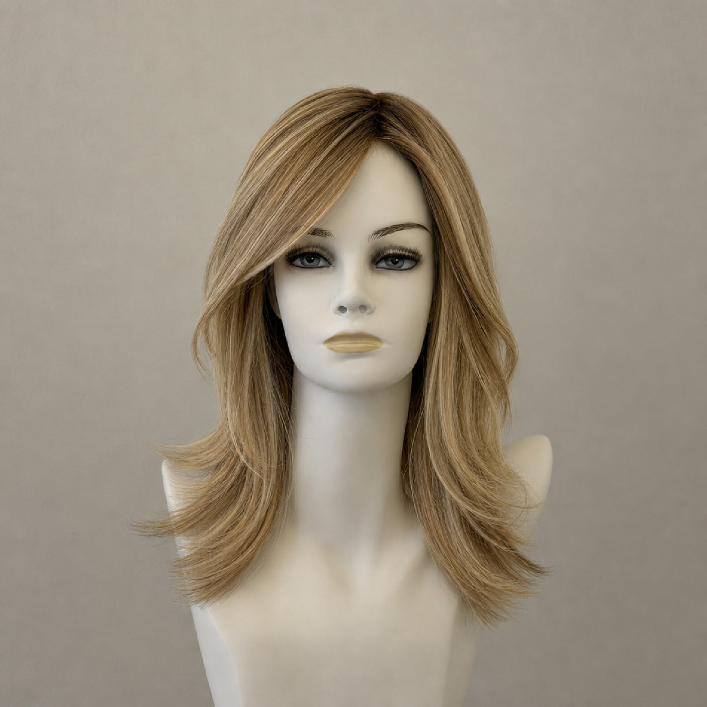 Wellenförmige Langhaarperücke in Ginger Mix mit Lacefront