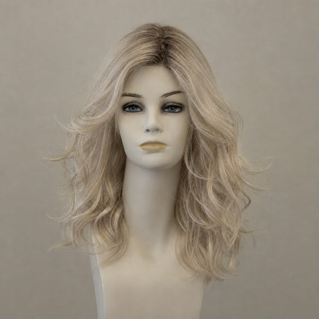 Sand blonde Perücke mit monochtem Scheitel, schulterlang, natürlich fallend