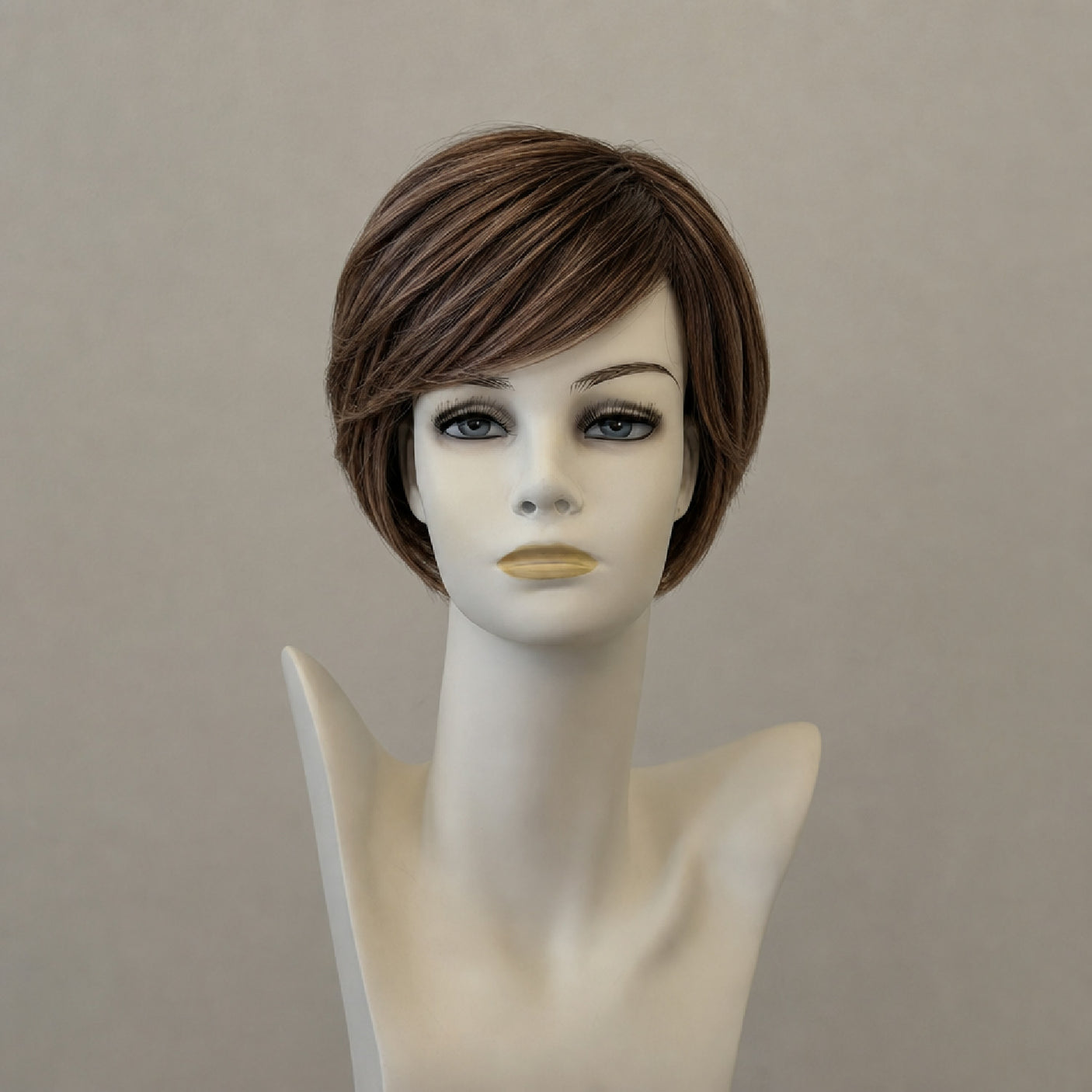 Kurze blonde Perücke mit blonden Highlights und Spitze