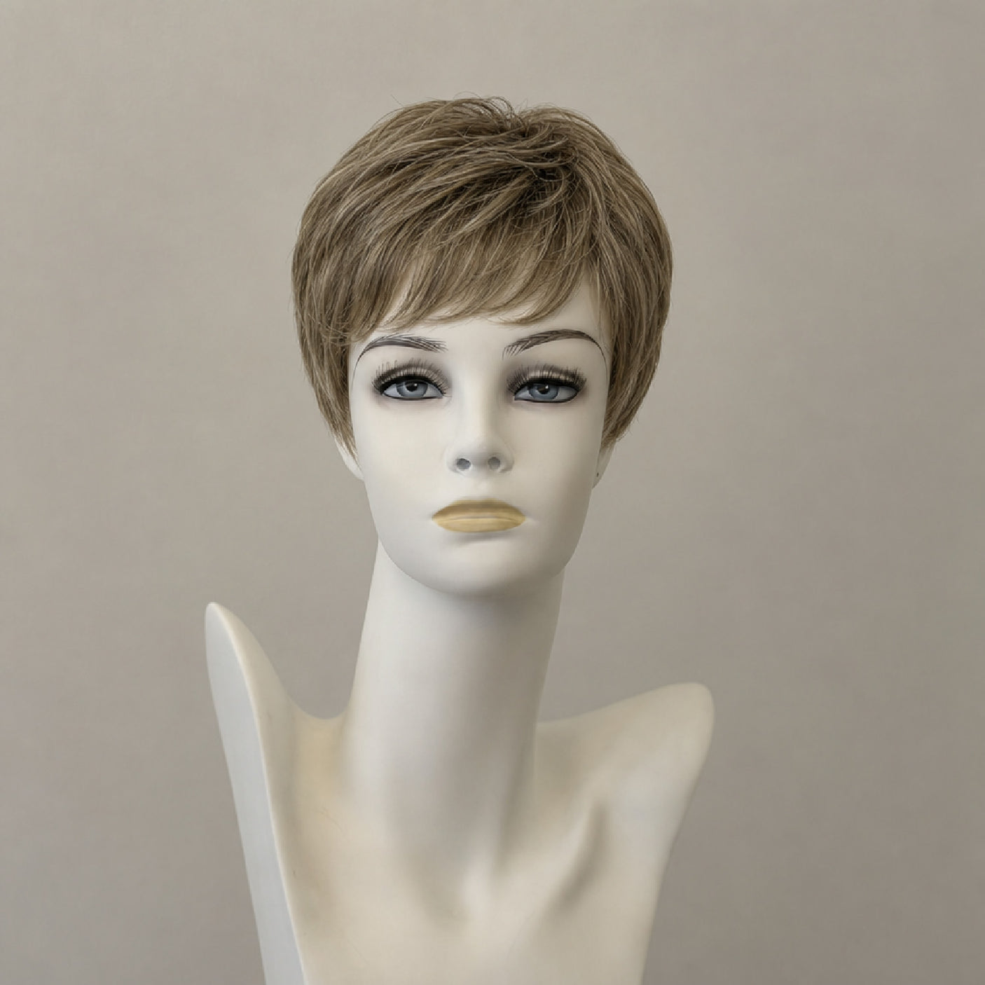Mittellange, gewellte Perücke in Blond-Braun-Ombré