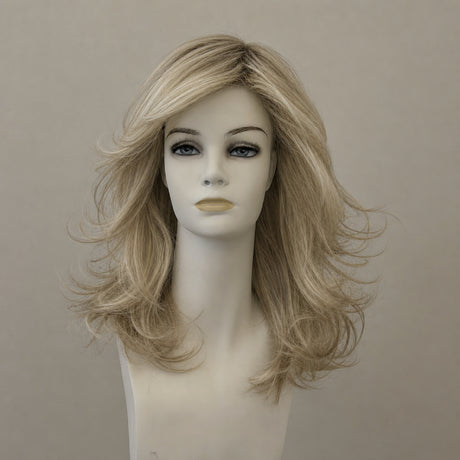 Braune Langhaarperücke Carmen mit Highlights