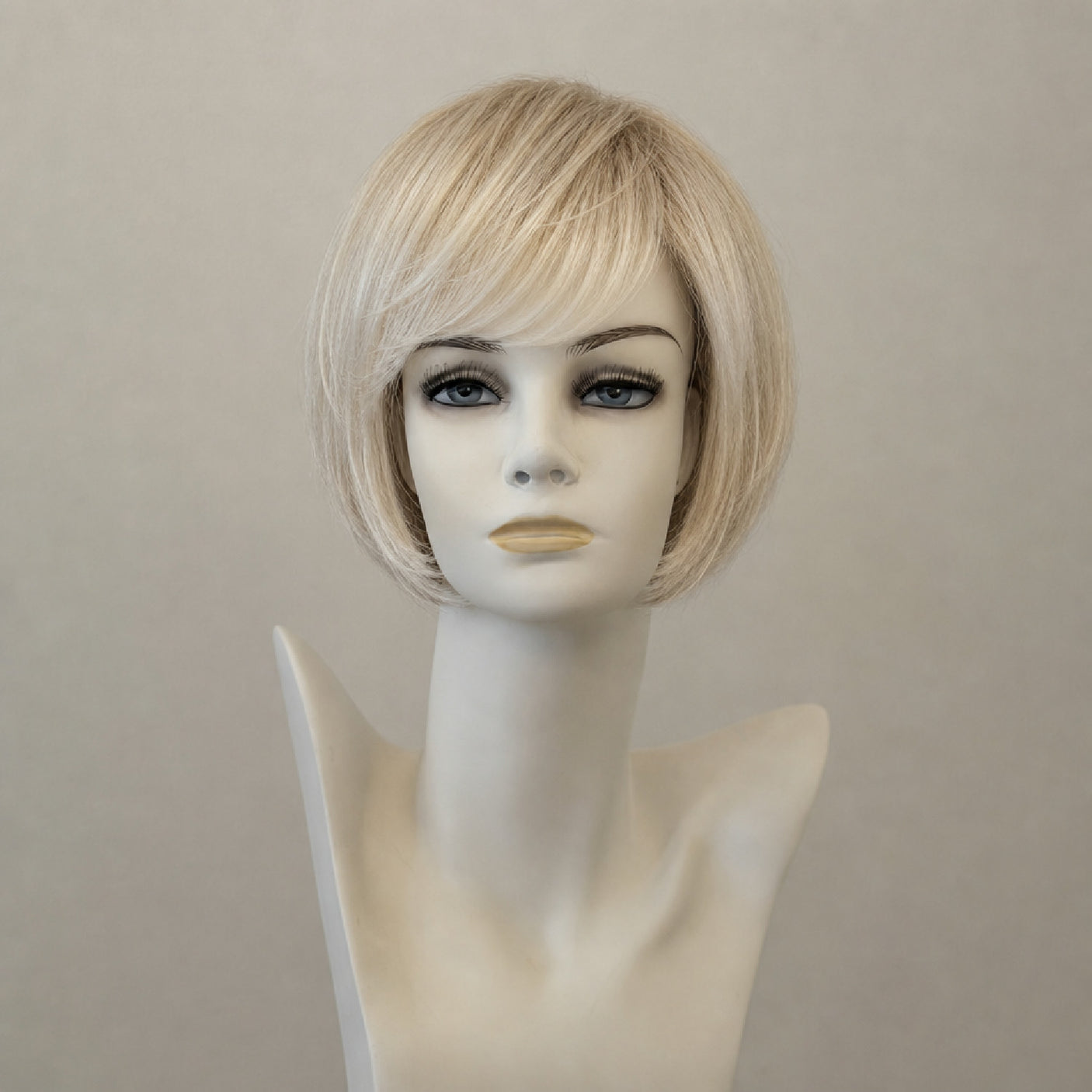 Perücke Catwalk Light Mono: Hellbraun mit Highlights, schulterlang