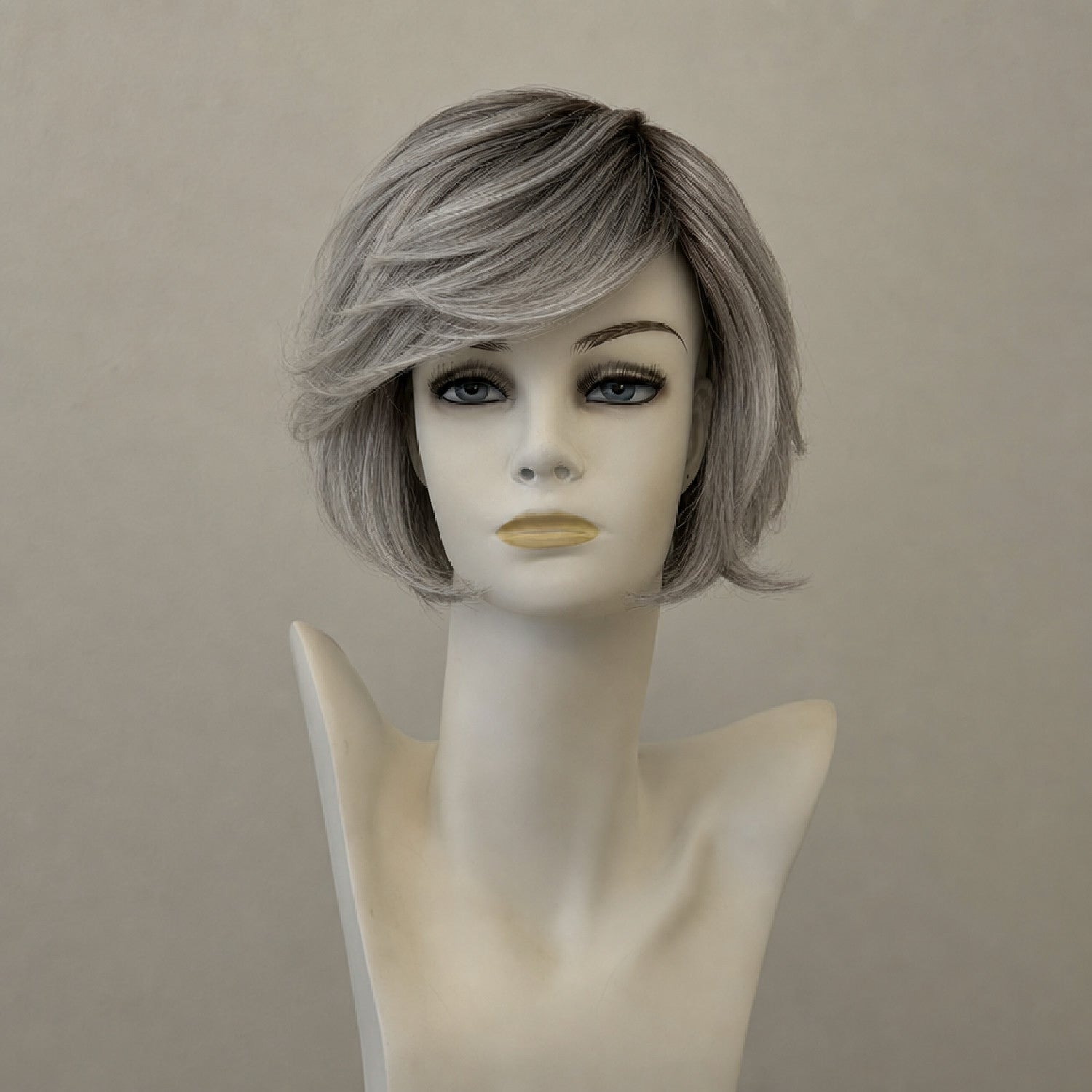 Salt & Pepper Bob Perücke, kurzes, gestuftes Haar, Catwalk Deluxe Super