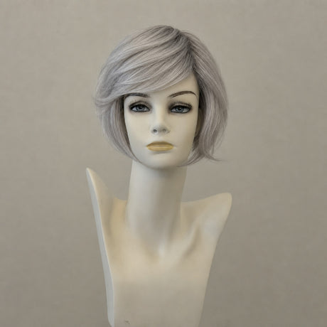 Silberne Catwalk Deluxe Perücke, lang und gestuft