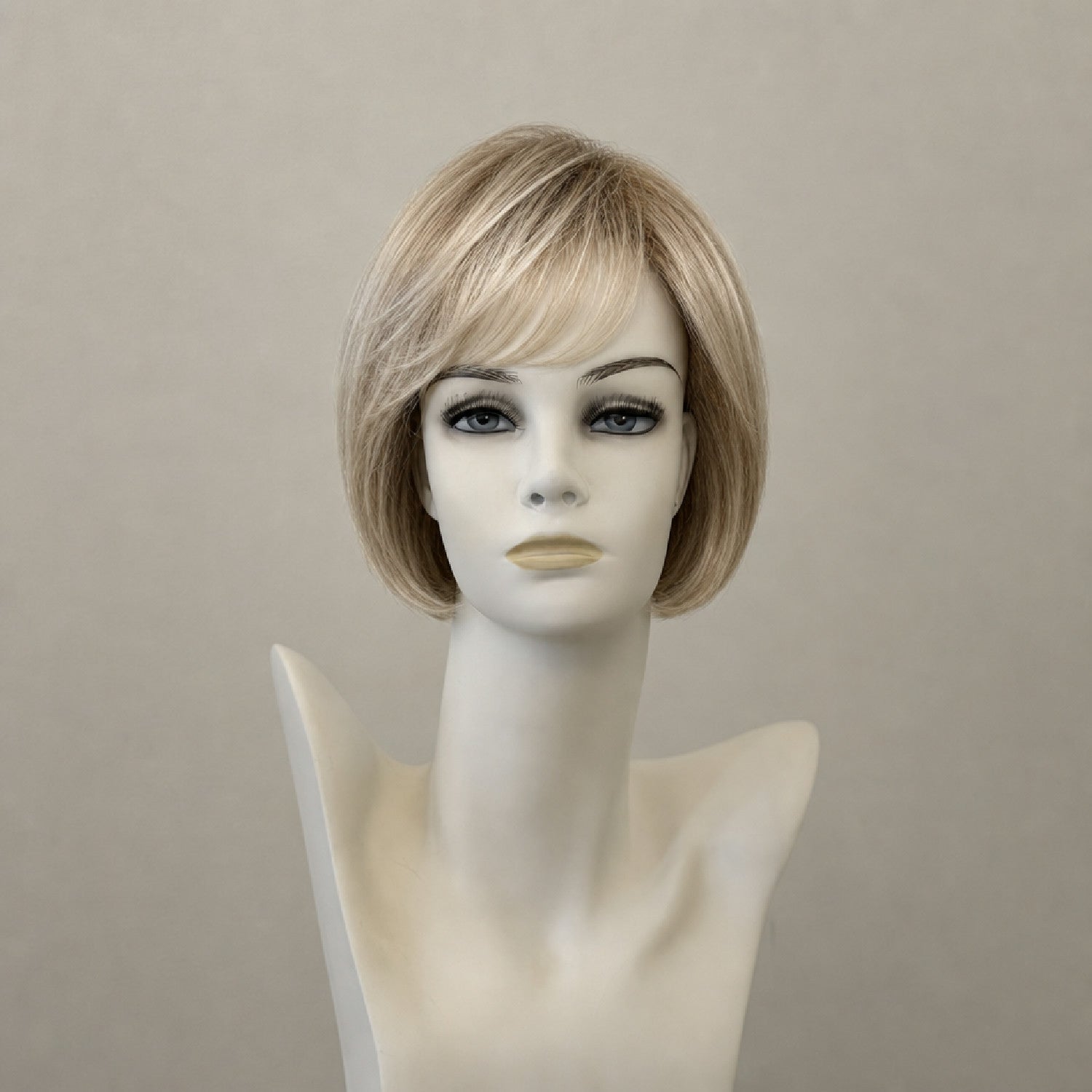 Lange, gewellte Perücke in Dunkelbraun, mit Monofilament und Lacefront