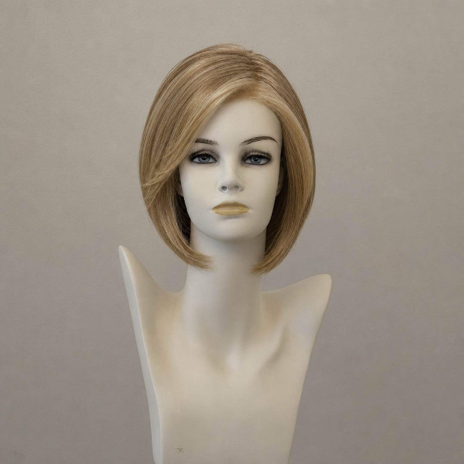 Mittellange, braune Perücke mit Lace Front und Monofilament-Oberteil