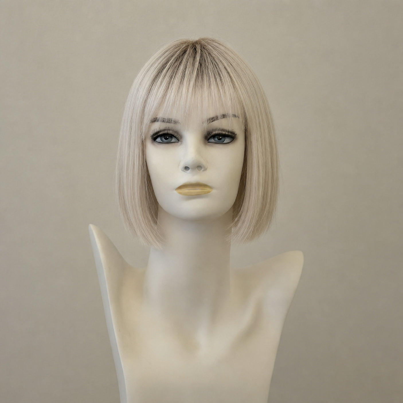 Perücke Cleo Snow Mix: lange, gerade blonde Strähnen mit weißem Akzent