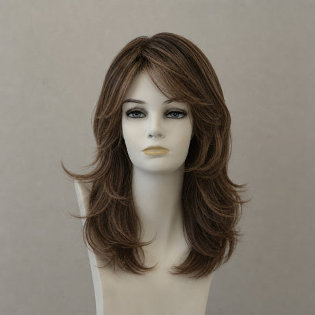Perücke Cloe Mono, mittellanges Dunkelbraun mit rötlichen Highlights, Echthaar.