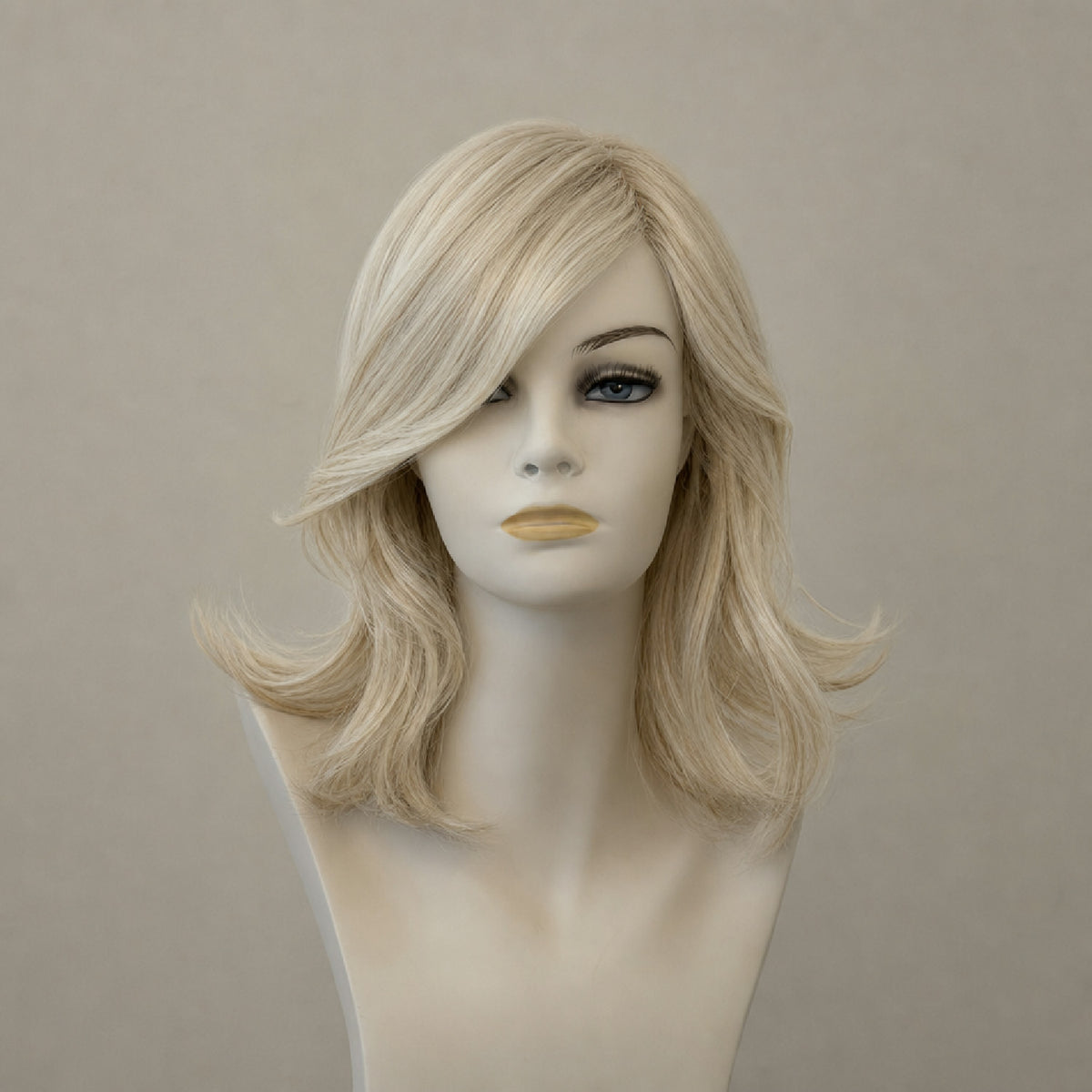 Kurze dunkelbraune Damenperücke mit Lace Front