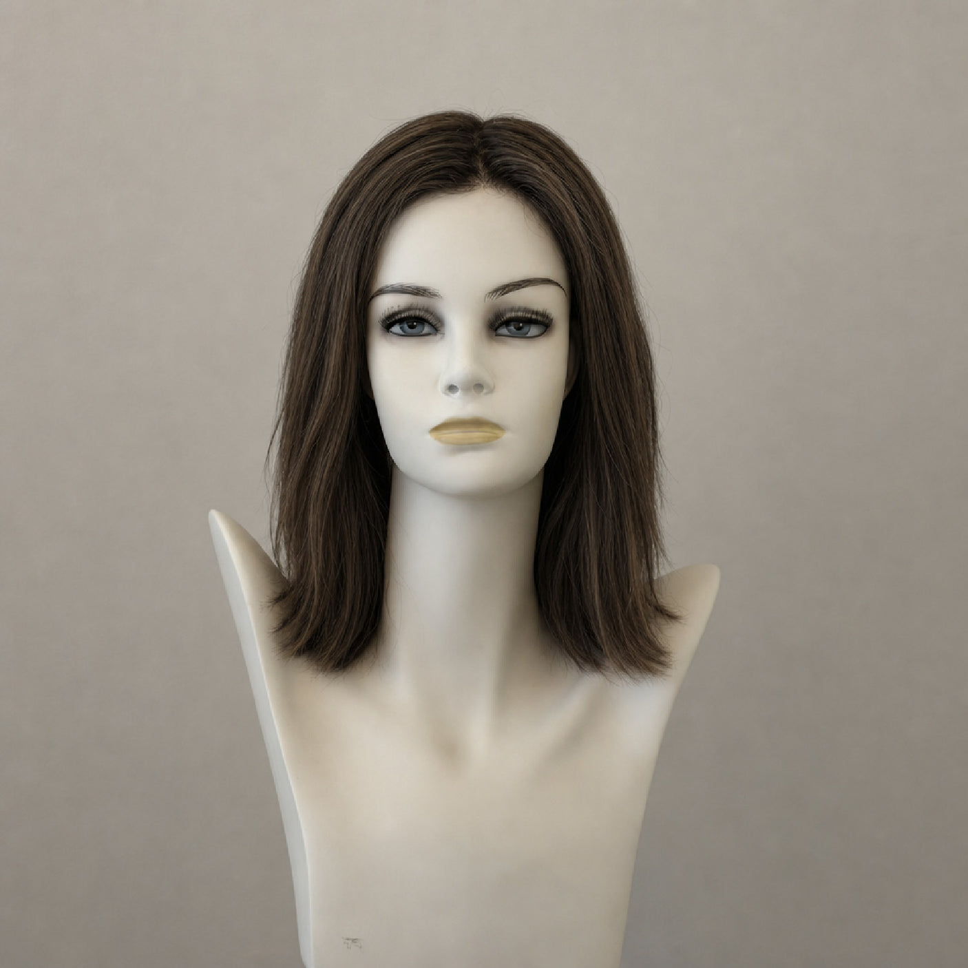 Lange Perücke Long Hair 1 in dunklem Mocca mit natürlichen Wellen