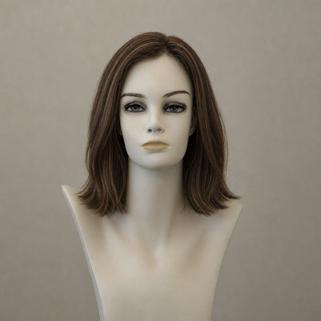 Lange Mocca-Perücke mit glattem Haar und elegantem Fall