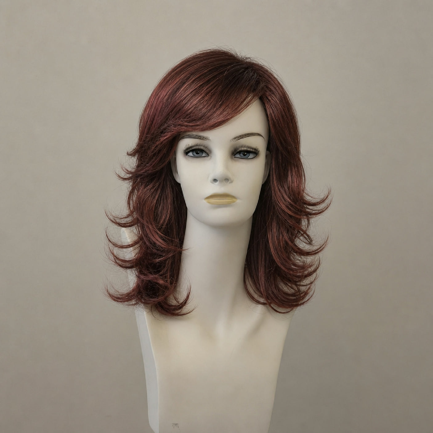 Lange dunkelbraune Perücke im Mix-Look