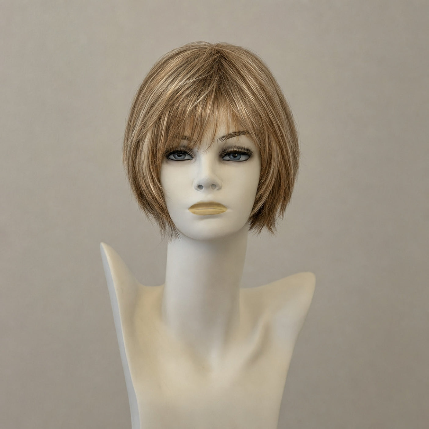 Kurzhaar-Perücke Page Hair 1 in Bernstein Rooted, elegant und natürlich