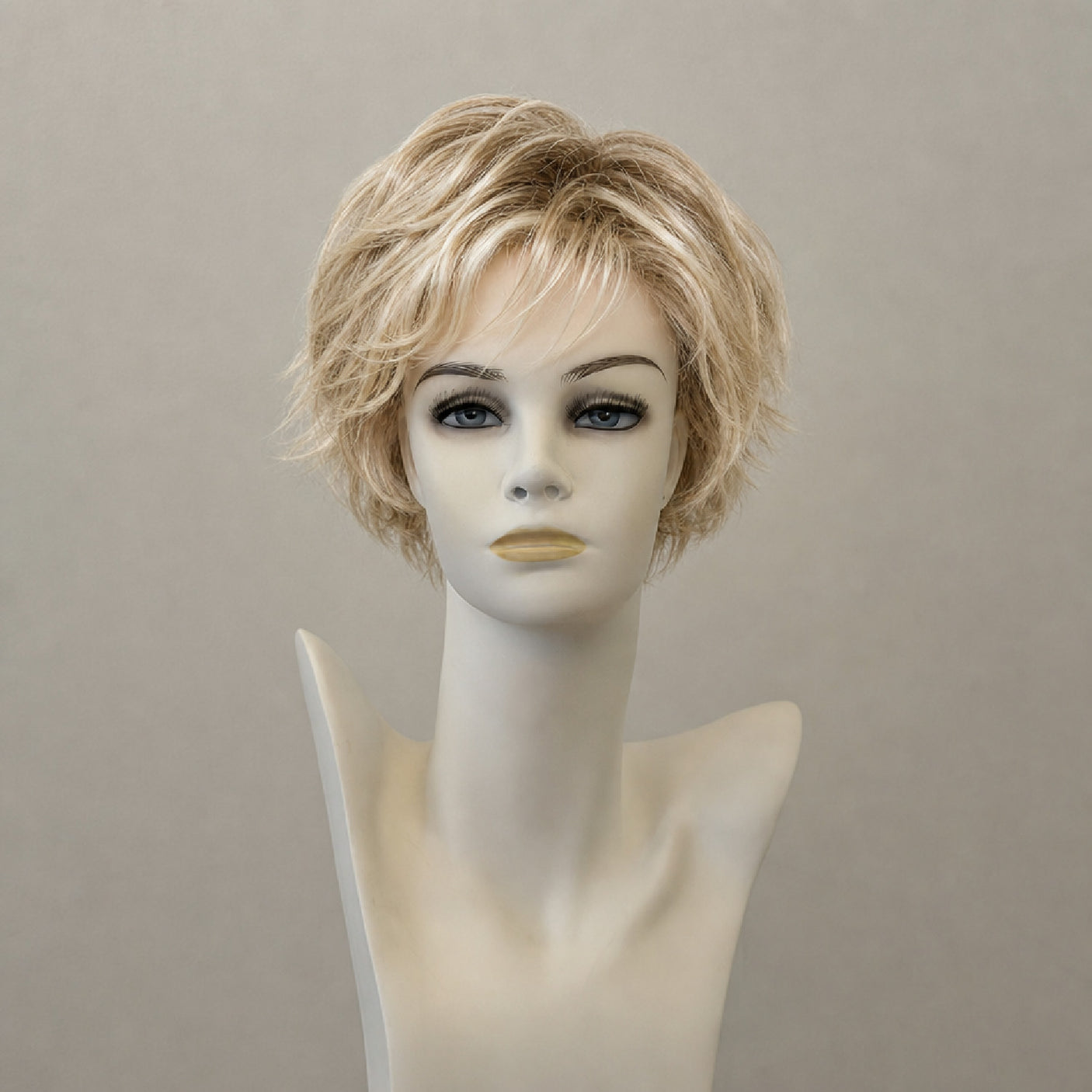 Page Hair 2 Perücke, Danish Blond mit dunklen Ansätzen, kurz und glatt