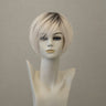 Platinblonde Perücke, Page Hair 2, mit dunklen Wurzeln, schulterlang