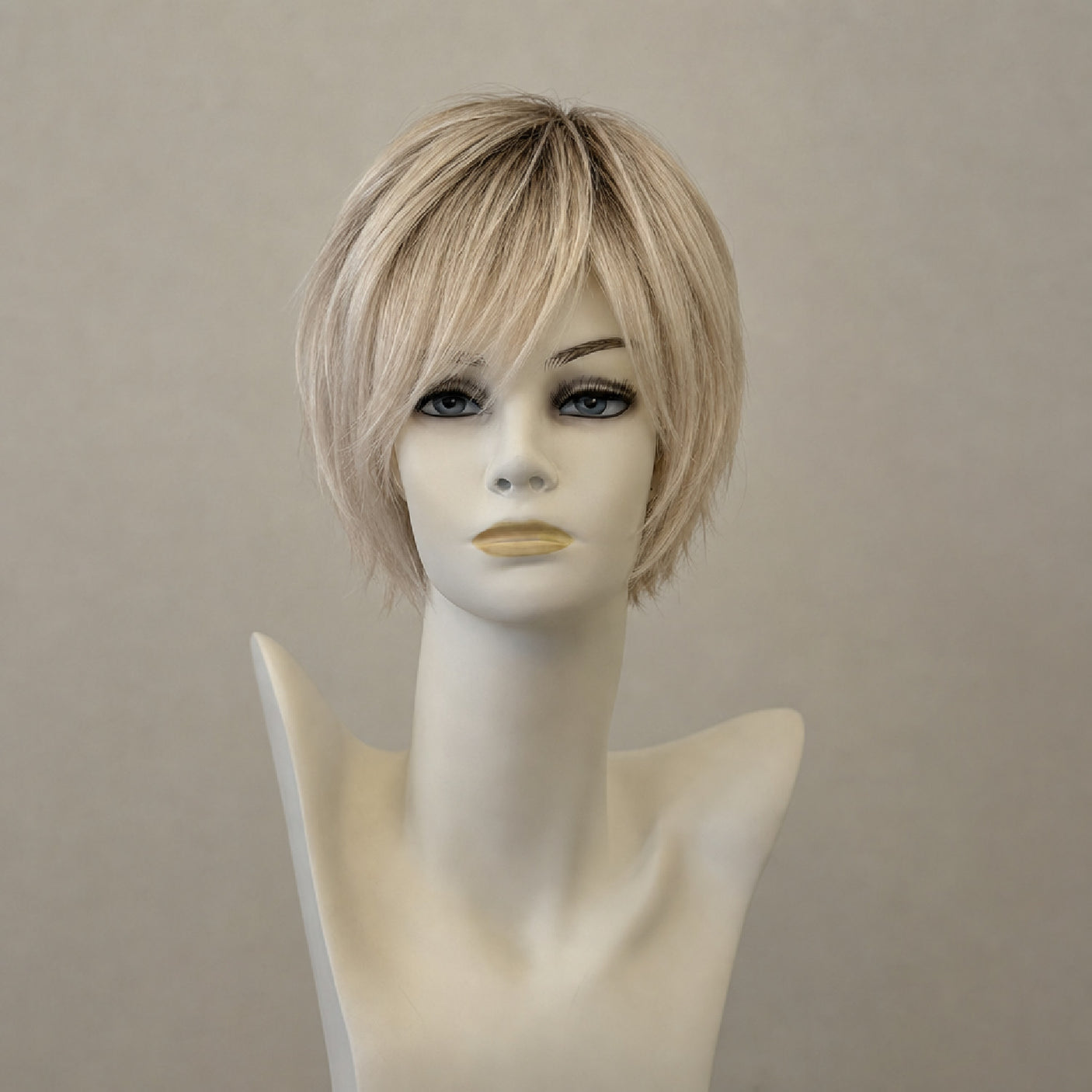 Sandbraune Perücke Page Hair 2 mit Ansatz, kurz, glatt