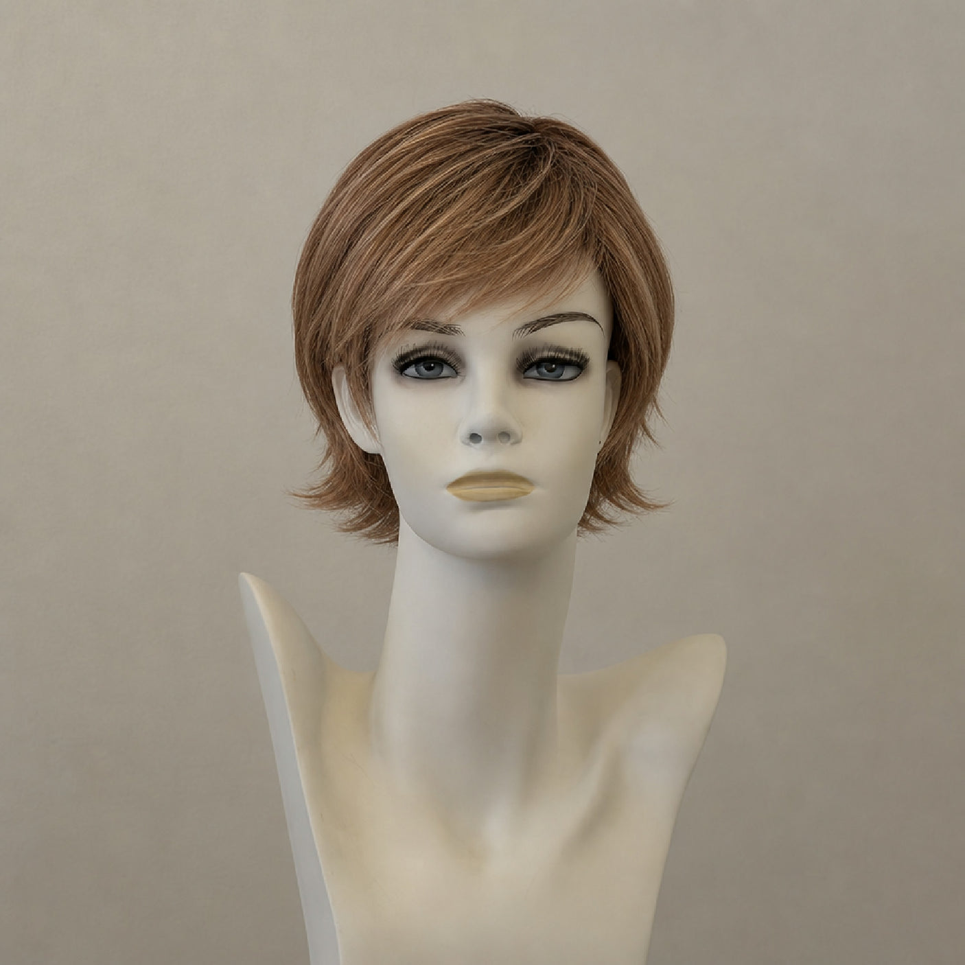 Kurze braune Perücke Page Hair 3 im Farbton Hotchocolate Mix
