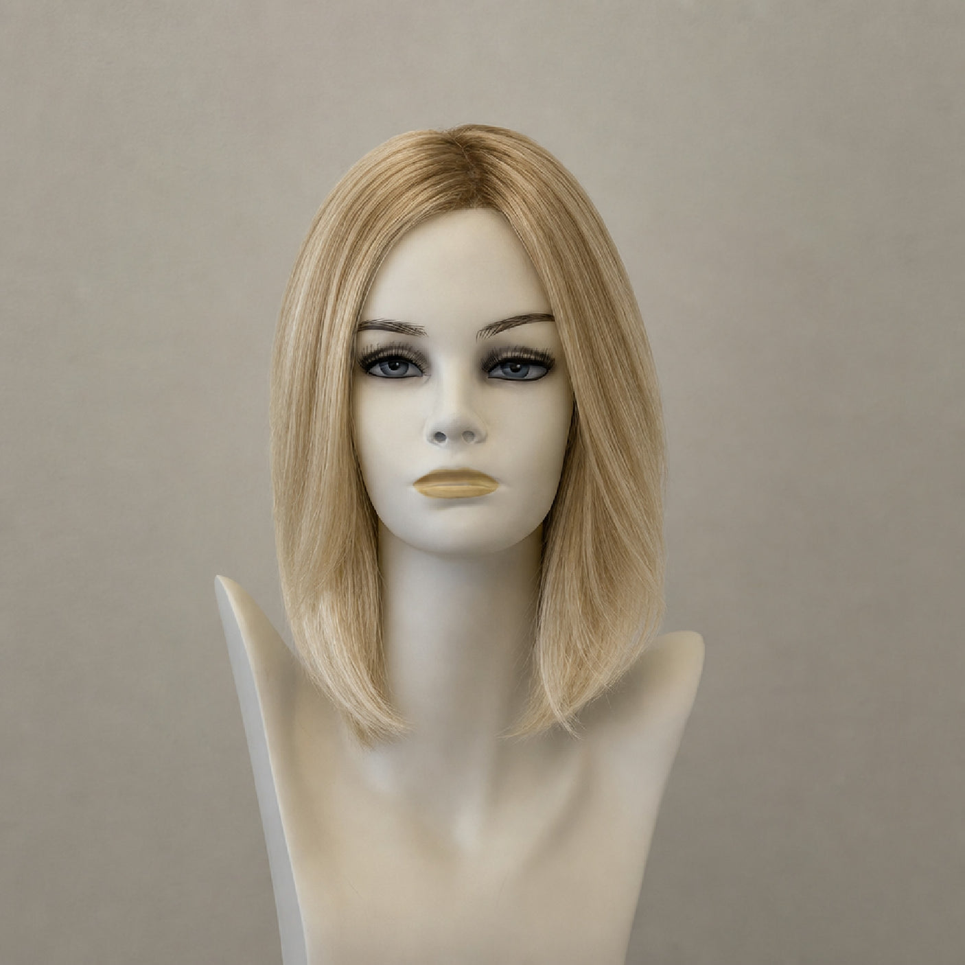 Kurze blonde Page-Perücke mit dunklem Ansatz
