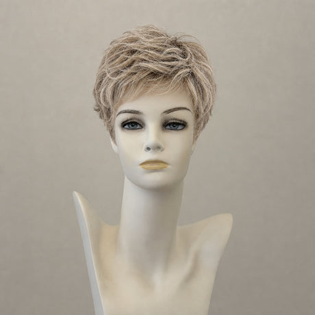 Kurze Perücke, naturfarben mit Highlights. Stil: Short Hair 2.