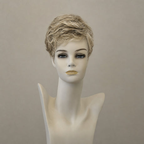 Kurze Perücke in Danish-Blond mit dunklem Ansatz